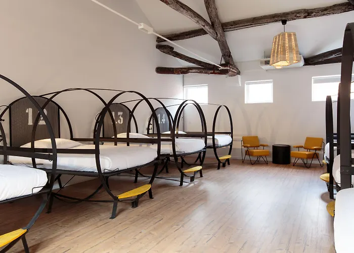 The House Of Sandeman Hostal