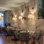 The House Of Sandeman Albergue