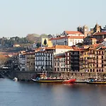 The House Of Sandeman Albergue *