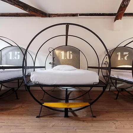 The House Of Sandeman