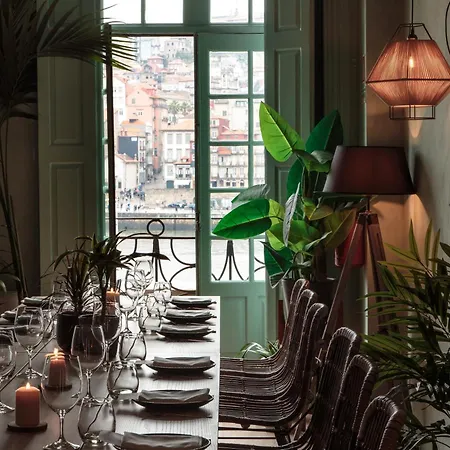 Hostal The House Of Sandeman *