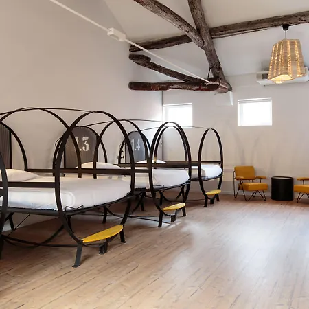 The House Of Sandeman Hostel