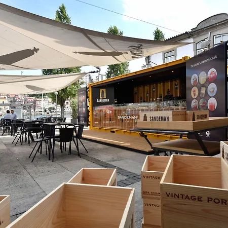 The House Of Sandeman Hostel