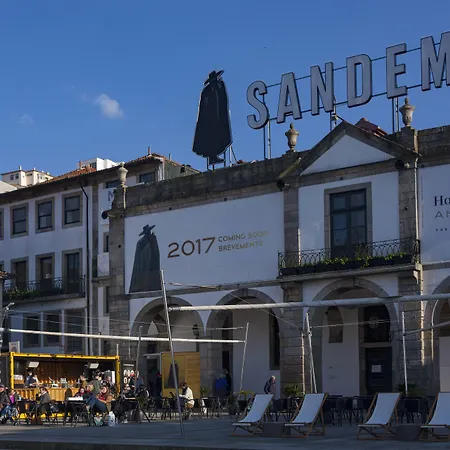 The House Of Sandeman Hostel *