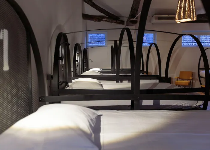 The House Of Sandeman Hostel