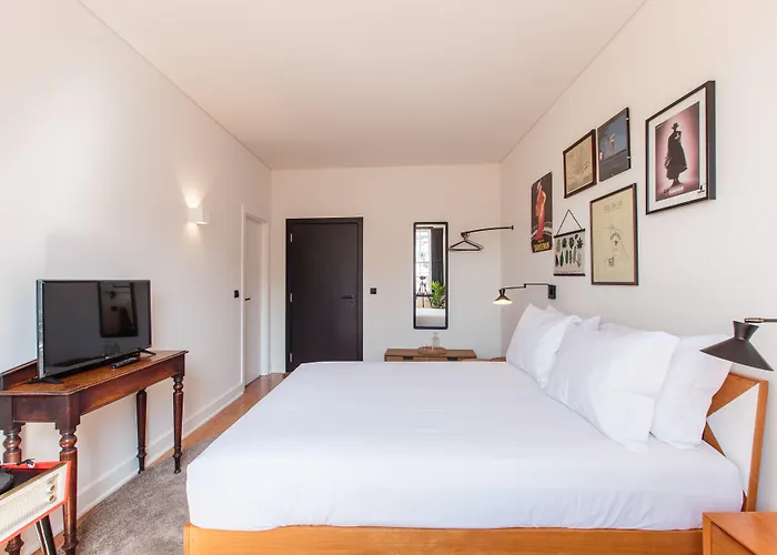 The House Of Sandeman Hostel *