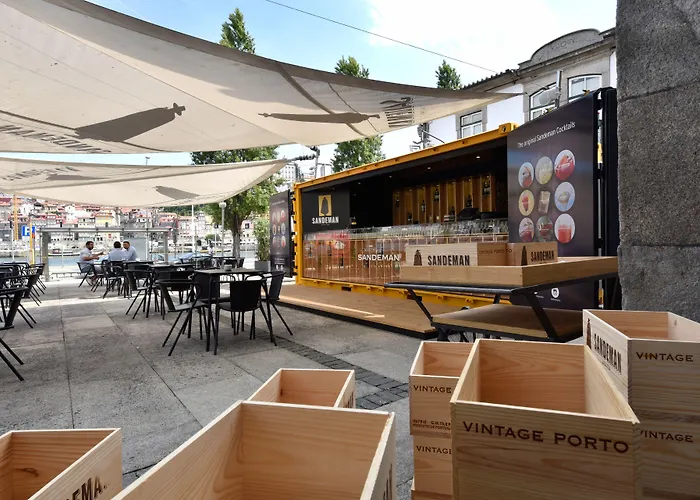 The House Of Sandeman Hostel